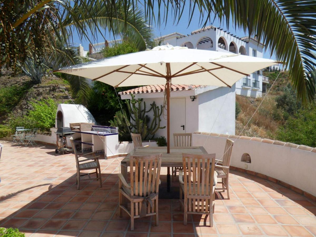 Villa Perla Blanca Sayalonga Bagian luar foto