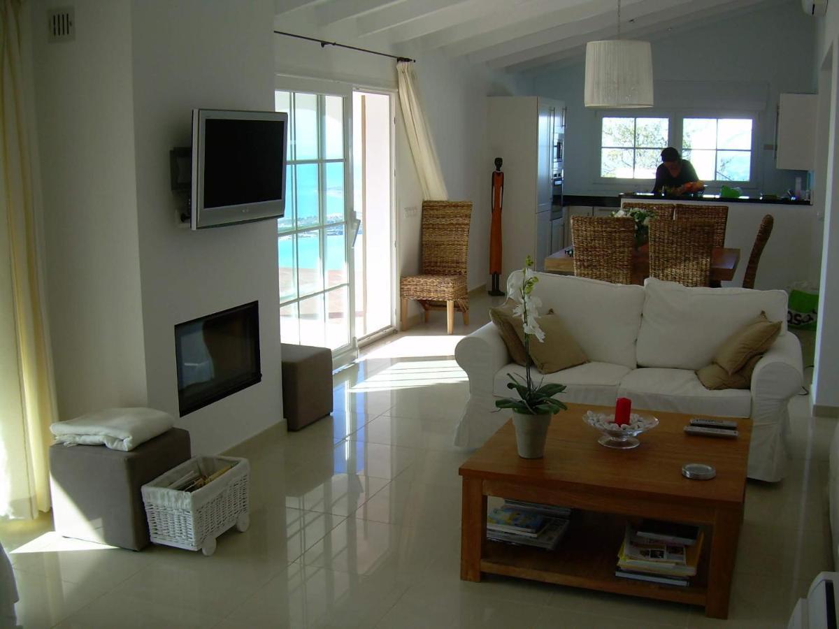 Villa Perla Blanca Sayalonga Bagian luar foto